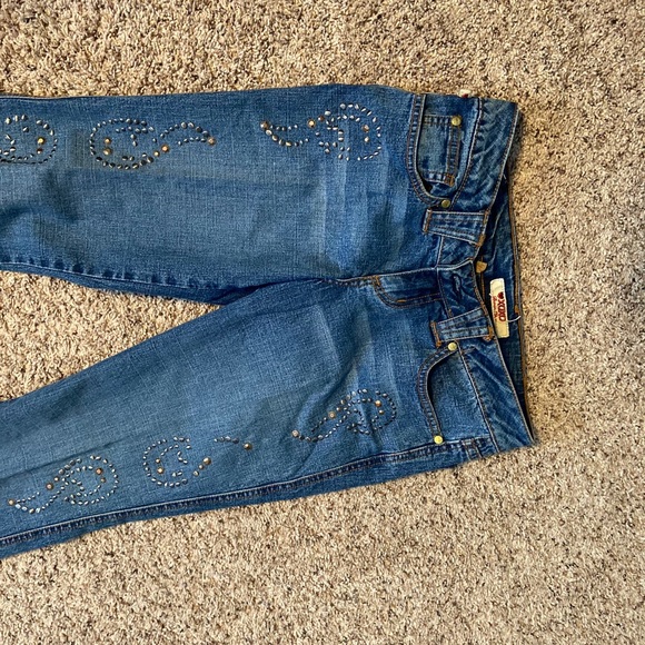 Jean - Picture 2 of 4